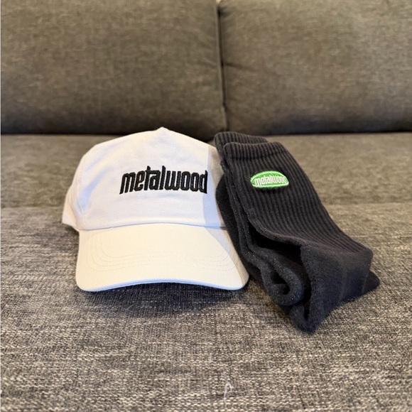 White Cap - Picture 3 of 5